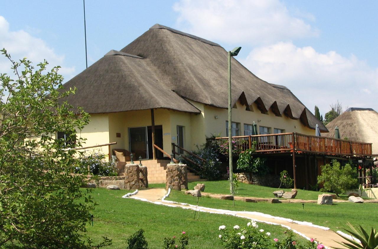 Hekpoort The Nutbush Boma Lodge المظهر الخارجي الصورة