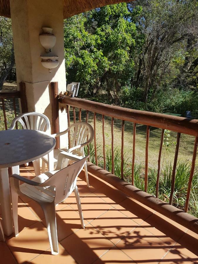 Hekpoort The Nutbush Boma Lodge المظهر الخارجي الصورة