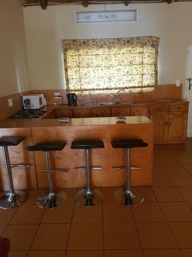 Hekpoort The Nutbush Boma Lodge الغرفة الصورة